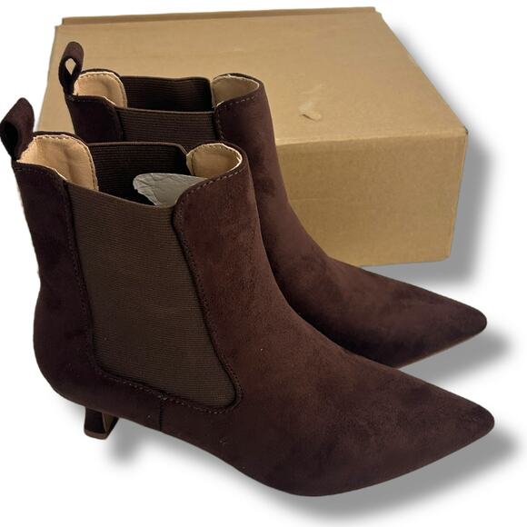 NEW Journee Collection Brown Suede Kitten Heel Booties Size 5.5 Pointy Toe Ankle - Picture 1 of 12